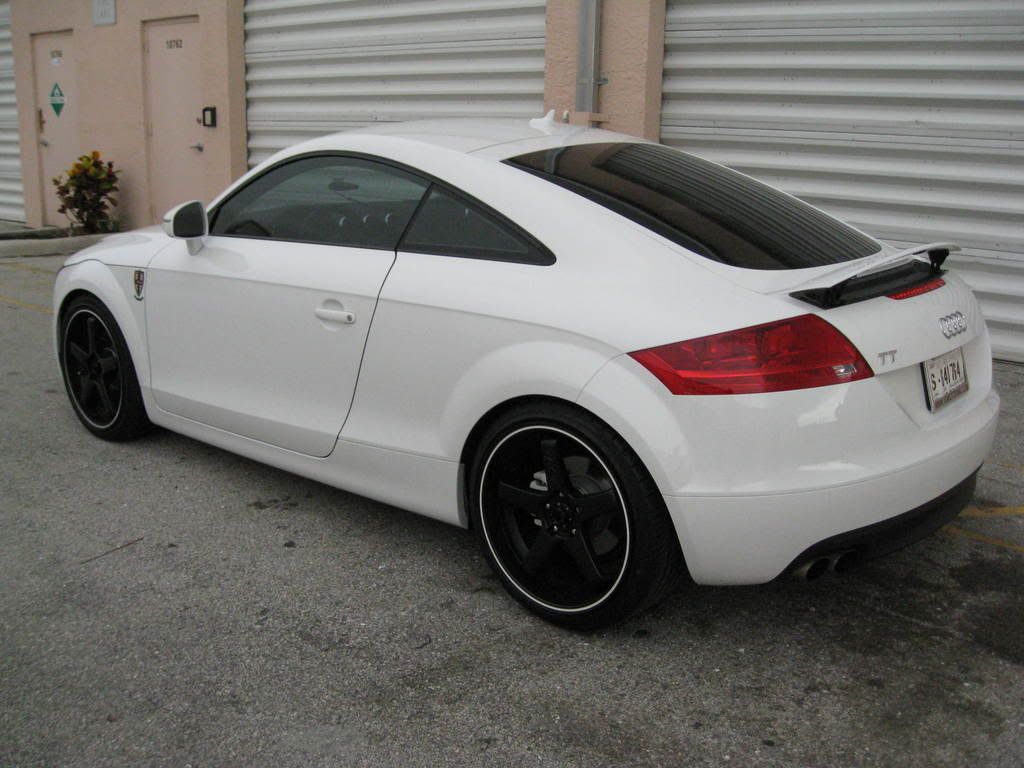 Vwvortex Com New Audi Tt White On Black Wheels