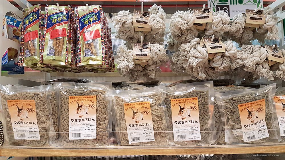 Ang mo kio $2 shop pet toys and accessories