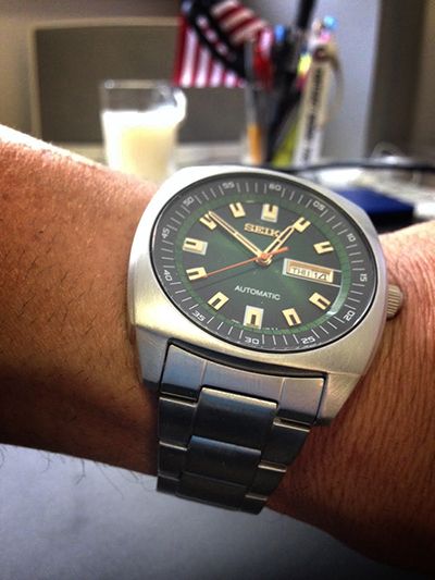 WRIST%20CHECK%20514_zpshdzqqqkv.jpg