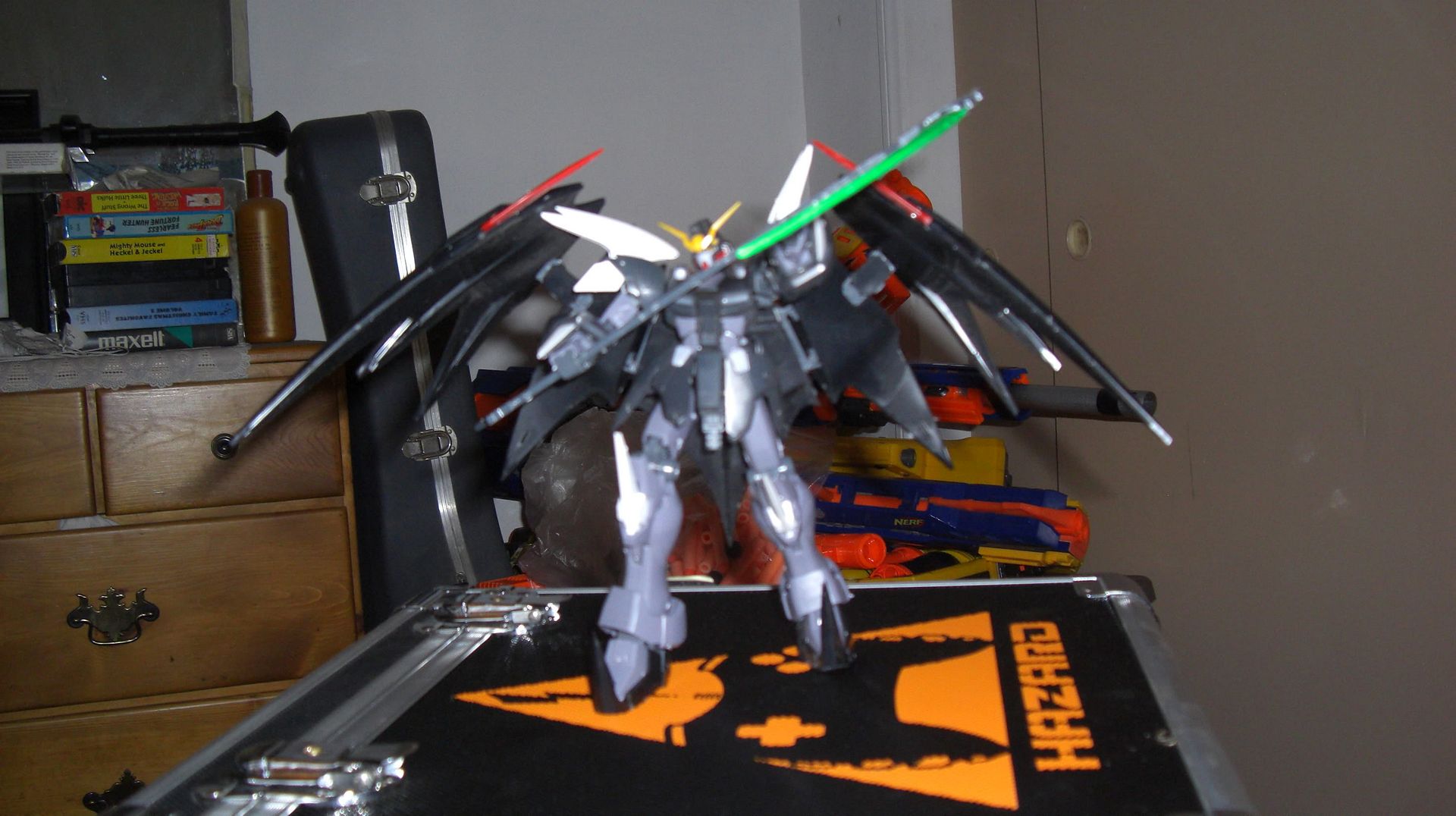 Forum Image: http://i300.photobucket.com/albums/nn15/aumynus/Models%20figures%20and%20nerf%20stuffs/CIMG1736.jpg