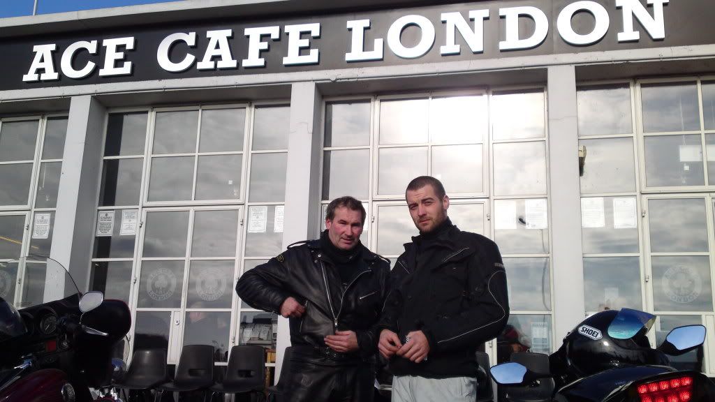 LondonAcecaffe004.jpg