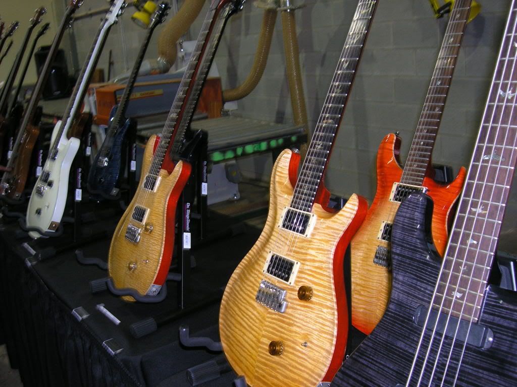 Archives-Front-SlightlyRightOfCente.jpg Pre-Factory 1985 PRS NAMM 20 Guitar image by dumbleods