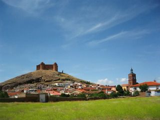 LOS PICAPIEDRA SALEN DE GUADIX PARA VER MUNDO - Blogs de España - Un castillo de película y un pueblo minero abandonado. (10)