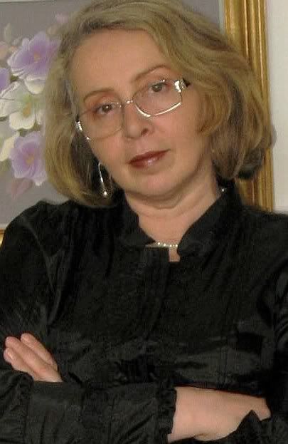 Angela Furtună - scriitor, publicist, critic literar          ( click foto )