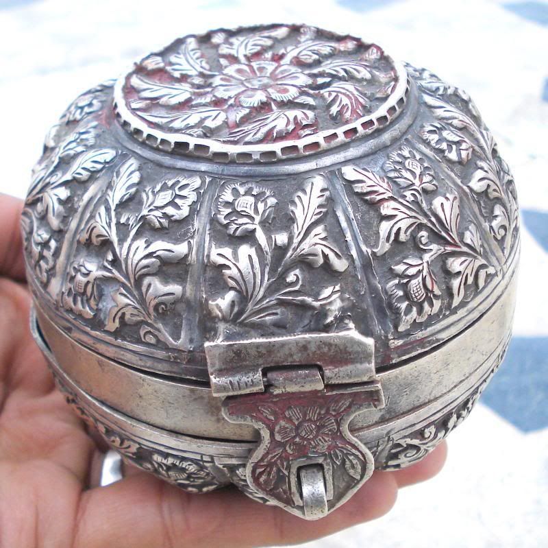 RARE!! VINTAGE ANTIQUE HEAVY SOLID OLD SILVER BOX CASE HYDERABAD INDIA