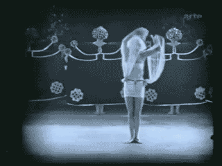 salome13.gif