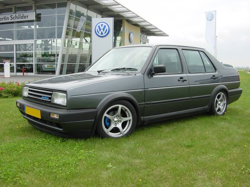 Volkswagen_JettaGL-2.jpg