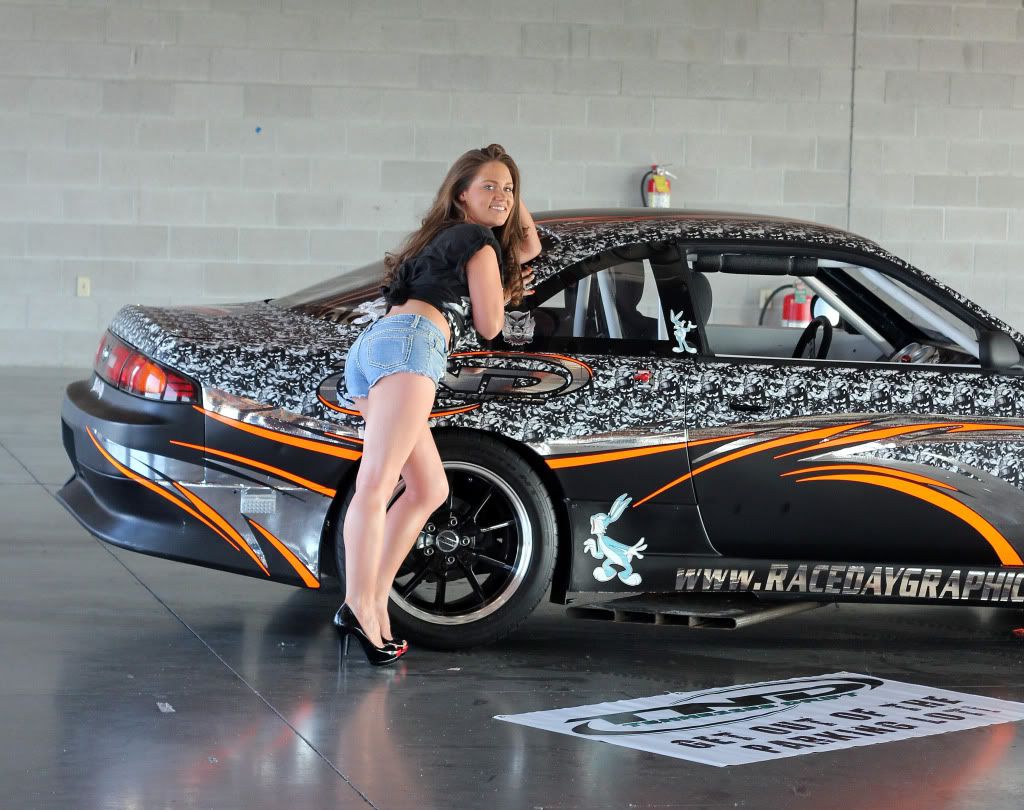 IMAGE: http://i300.photobucket.com/albums/nn31/johnnyk1029/Barrysgarage4.jpg