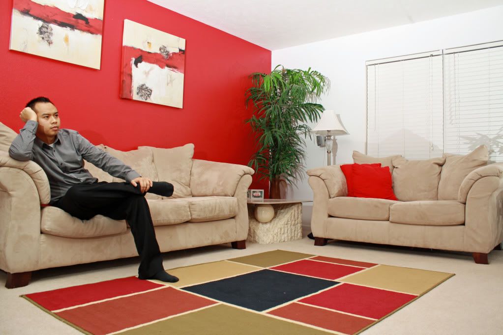 IMAGE: http://i300.photobucket.com/albums/nn31/johnnyk1029/me1.jpg