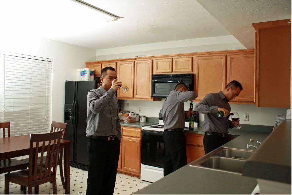 IMAGE: http://i300.photobucket.com/albums/nn31/johnnyk1029/wine.jpg