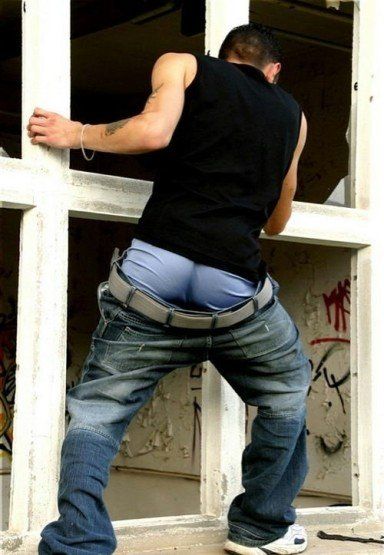 Crazy Sam's Bloginess: Baggy jeans & Levis underwear