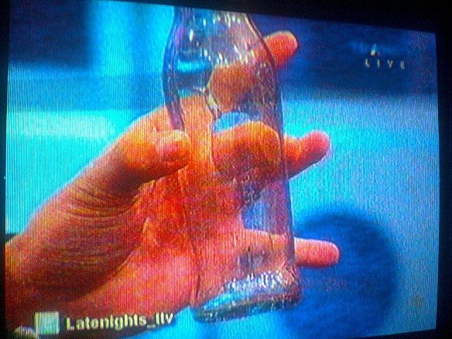 penakan tuyul di sebuah botol di acara latenightshow penakan tuyul di sebuah botol di acara latenightshow