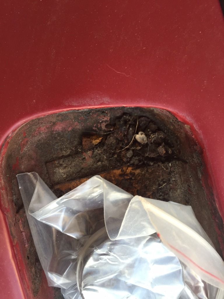 Fuel door fell off SwedeSpeed Volvo Performance Forum