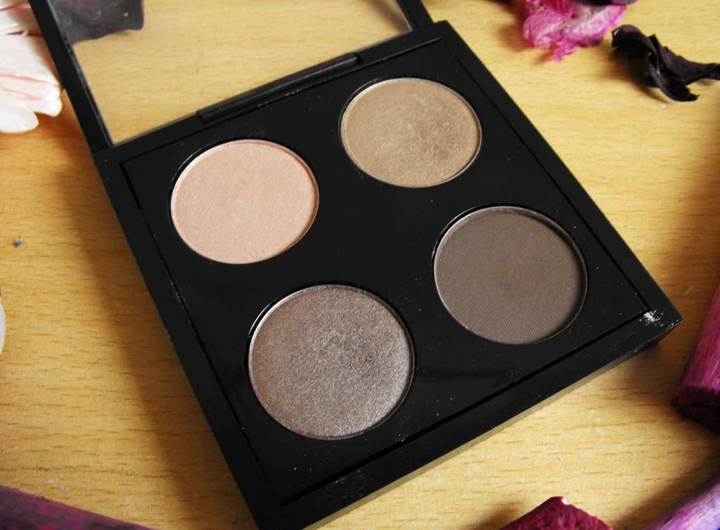 Mac Eyeshadow Quad: Naked Lunch, Patina, Satin Taupe and Mystery Mac Eyeshadow Quad: Naked Lunch, Patina, Satin Taupe and Mystery