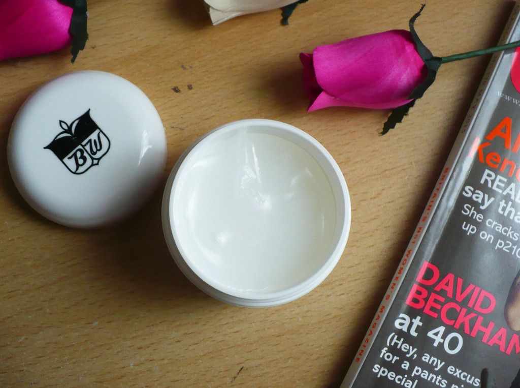 Review | Black and White Genuine Pluko Hair Dressing Pomade Review | Black and White Genuine Pluko Hair Dressing Pomade
