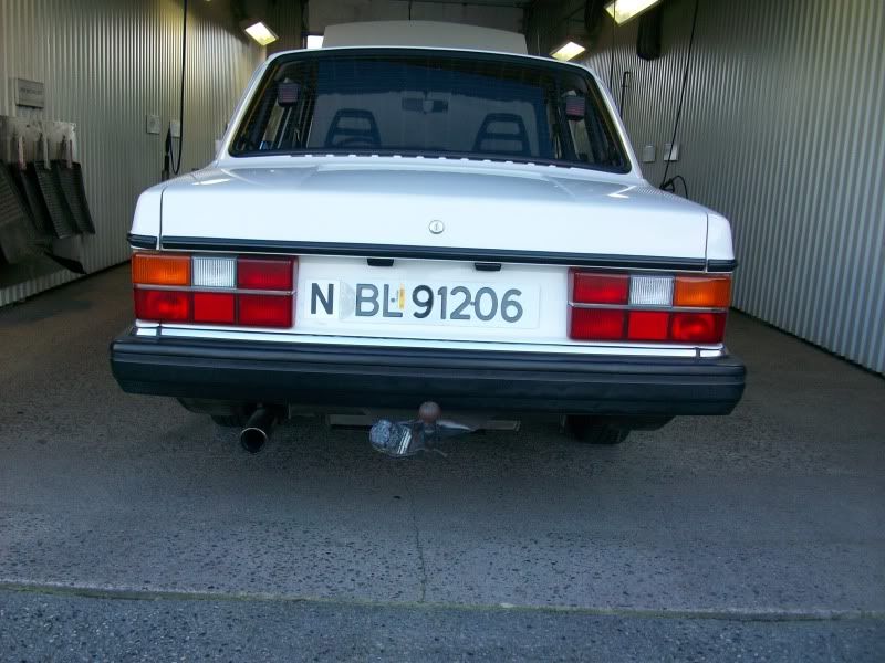 Volvo240strken019.jpg