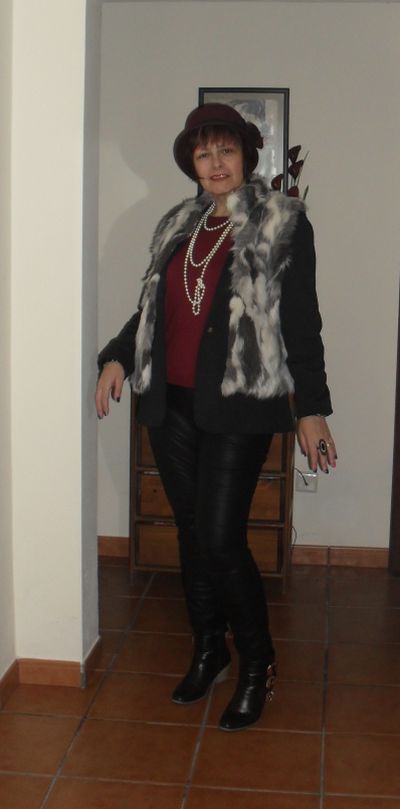 photo pleatherpants3_zps770e2a5e.jpg