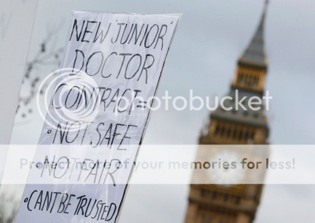  photo Junior-Doctors-Strike_zpsm2cwlfya.jpg