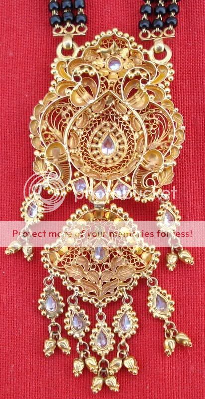   22 CARAT GOLD NECKLACE PENDANT MANGALSUTRA RAJASTHAN INDIA  