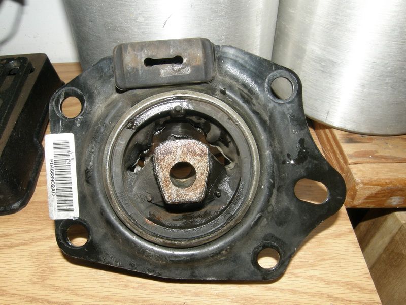 Motor Mount Symptoms >> Symptoms of bad Center engine mount? - PT Cruiser Forum Motor Mount Symptoms >> Symptoms of bad Center engine mount? - PT Cruiser Forum